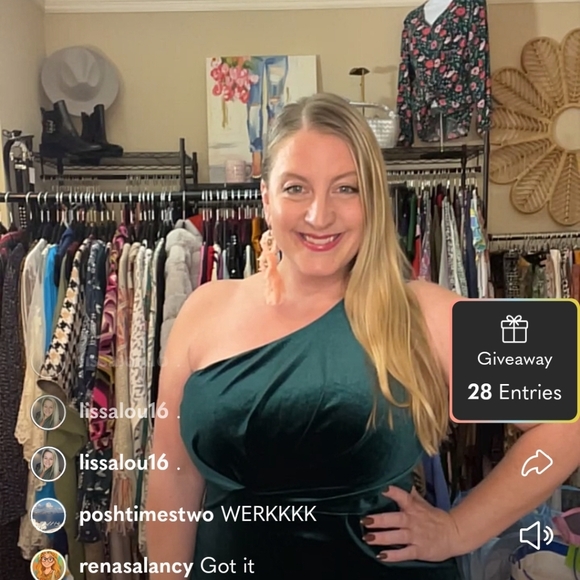 🤘The Motley Cruise 12/6 Holiday Edition "Whos And Grinches" - Picture 13 of 16